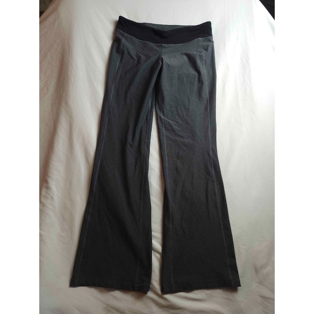 Yoga Pants Womens M Gray Flared Minimalist Sporty Athleisure Performance Gymcore
